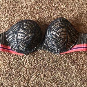 Victoria Secret 32DD Strapless, Sexy bra!
